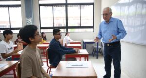 Titular del Minedu expresó su solidaridad a familiares de policías salvajemente asesinados por terroristas