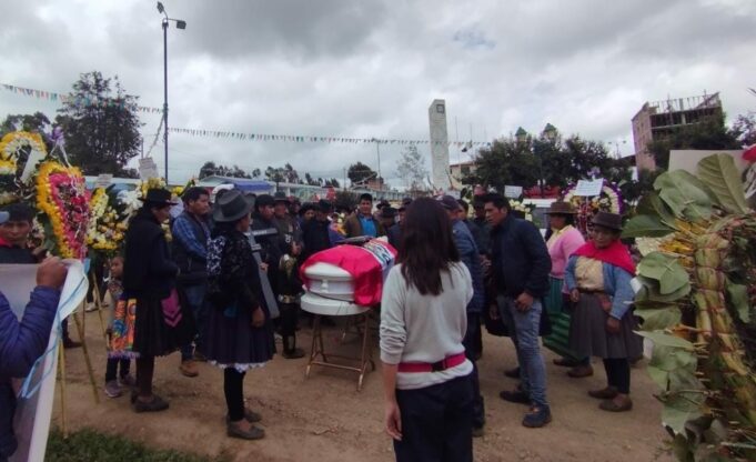 Apurímac: familiares de Denilson Huaraca, asesinado por la represión en Aymaraes