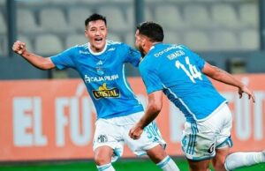 Cristal vapuleó a Nacional 5-1 y pasó a tercera fase de la Copa Libertadores