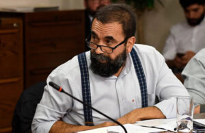 Impiden ingreso al país a exdiputado chileno y defensor de DD.HH.