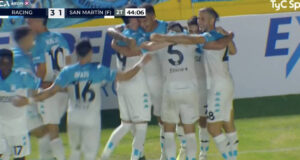 Paolo Guerrero hizo su primer gol con Racing en triunfo por Copa Argentina