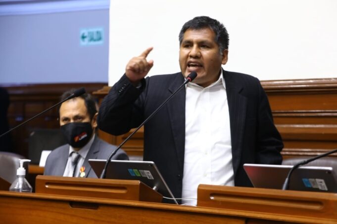 Jaime Quito: “Veo una gran cantidad de congresistas que no quieren irse”