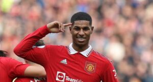 El Manchester United sigue en la pelea