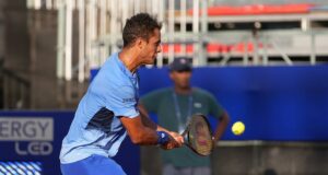 “Juanpi” Varillas eliminado en el ATP 250 de Santiago