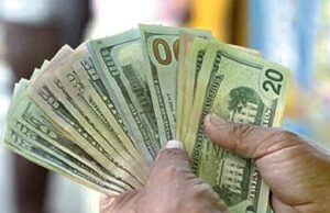 A la baja pronóstico de dólar S/ 3.92 para este año