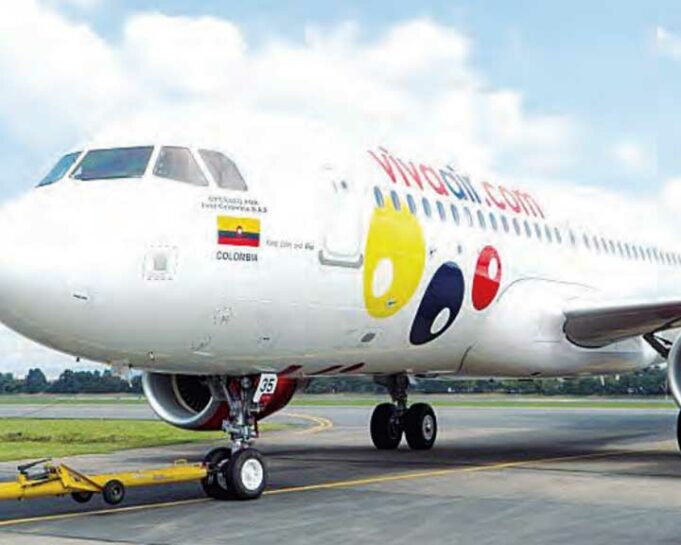 Avianca, Latam y JetSmar, interesados en fusión con Viva