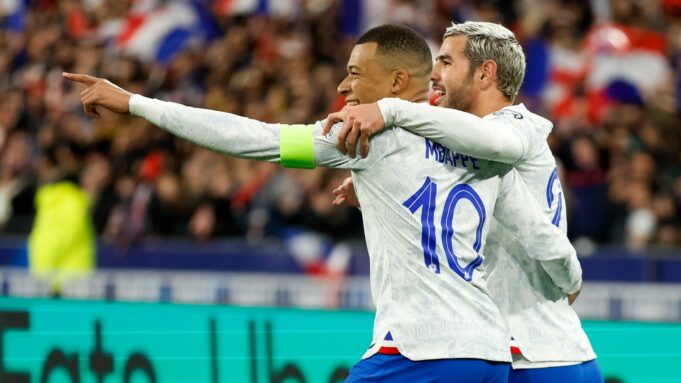 Francia goleó a Países Bajos 4-0 en inicio de la eliminatoria a la Eurocopa 2024