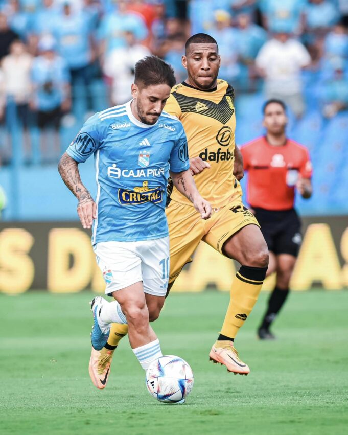 Sporting Cristal venció a Cantolao 2-0 y sigue entre los punteros del Apertura