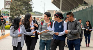 Presentan iniciativa para otorgar bachiller automático a universitarios en el tercio superior