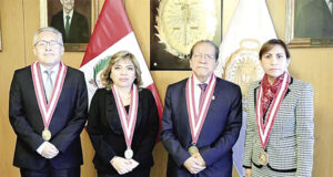 Fiscales Supremos compran seis autos Audi de lujo