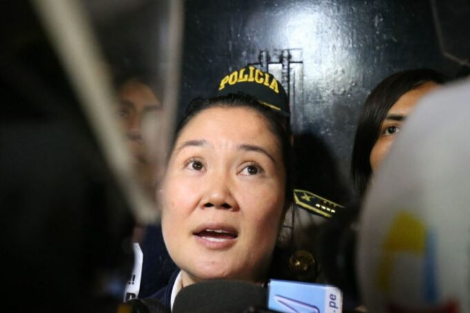 Ahora Keiko Fujimori baila sola