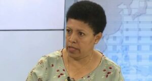 ¡Martha Moyano tiene ducha y estacionamiento exclusivo en instalaciones del Palacio Legislativo!