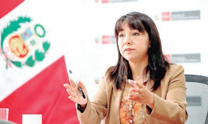 Mirtha Vásquez: Régimen de Dina Boluarte no llegará al 2026 en base a la fuerza militar