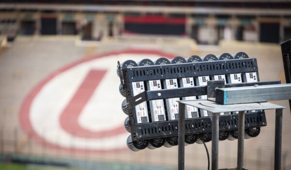 Estadio Monumental de Ate lucirá nueva iluminación