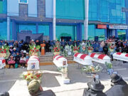 Multitudinaria despedida a soldados en Puno no contó con presencia del Gobierno Multitudinaria despedida a soldados en Puno no contó con presencia del Gobierno