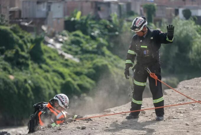 SMP: Hallan cuerpo de joven que cayó junto a su madre al río Rímac