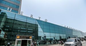 Desde hoy solo taxistas solicitados por pasajeros podrán ingresar al aeropuerto Jorge Chávez