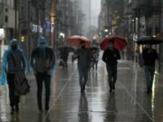 Trabajadores en regiones afectadas por lluvias intensas tienen 2 horas de tolerancia