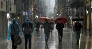 Trabajadores en regiones afectadas por lluvias intensas tienen 2 horas de tolerancia