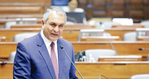 Plantean moción de censura contra el ministro del Interior, Vicente Romero Plantean moción de censura contra el ministro del Interior, Vicente Romero