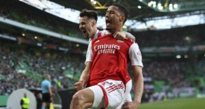 Arsenal igualó de visita 2-2 con Sporting Lisboa por octavos de la Europa League