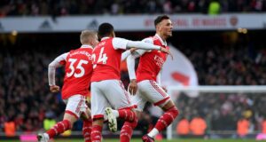Arsenal mantuvo los cinco de diferencia sobre el City