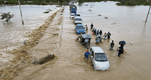 Ciclón Yaku: Tumbes, Piura y Lambayeque siguen sufriendo por intensas lluvias Ciclón Yaku: Tumbes, Piura y Lambayeque siguen sufriendo por intensas lluvias