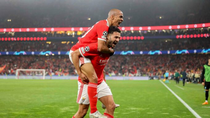 Benfica goleó al Brujas 5-1 (7-1 global) y pasó a Cuartos de la Champions League