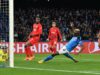 Nápoli también pasó a los cuartos de final de Champions League