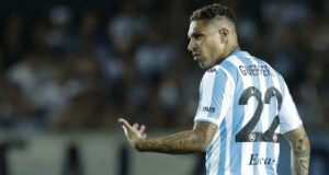 Racing Club con Paolo Guerrero cayó ante Godoy Cruz 2-0