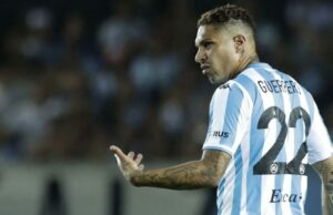 Racing Club con Paolo Guerrero cayó ante Godoy Cruz 2-0