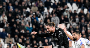 La «Juve» goleó a Sampdoria 4-2 y busca un cupo a torneos internacionales