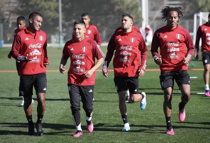 Con Ruidiaz Selección hizo primer turno de trabajos hoy en Madrid