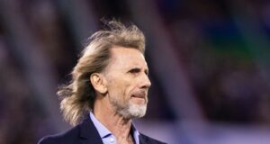 «Tigre» Gareca logró primer triunfo con Vélez que goleó a Central Córdoba 4-0