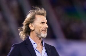 «Tigre» Gareca logró primer triunfo con Vélez que goleó a Central Córdoba 4-0