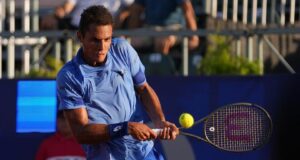 «Juanpi» Varillas cayó en primera ronda del Máster 1000 de Miami ante argentino Pella