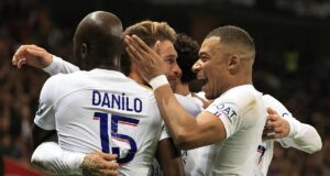 Líder de la Liga de Francia PSG volvió a la senda triunfal derrotando al Niza 2-0