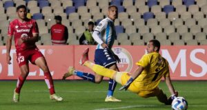 Paolo Guerrero marcó gol en victoria de Racing ante Ñublense 2-0 en la Libertadores