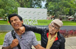 Carlos Álvarez parodia bronca de Waisman y Almerí