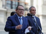 Premier asegura que Dina Boluarte “no hará uso de ningún derecho al silencio” ante fiscalía por caso de muertes en protestas