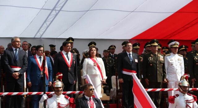 Dina Boluarte participó en ceremonia por aniversario de la Operación Chavín de Huántar
