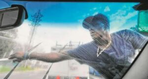 Municipalidad de Lima aprueba ordenanza que prohíbe el trabajo de limpiaparabrisas