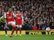 Arsenal sigue firme en la punta de la Premier League al golear a Leeds United 4-1