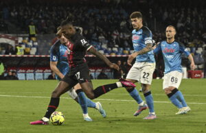 Milán goleó al líder Nápoli por 4-0 y llegó al tercer lugar del Calcio Italiano