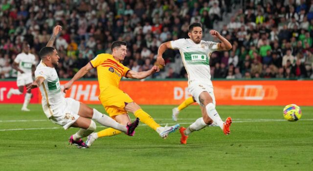 Barcelona goleó al Elche 4-0 y sigue de líder cómodo en España