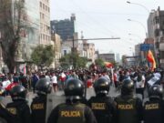 Amnistía Internacional insta la Gobierno que investigue la violencia policial que dejó 50 muertos en las protestas contra Dina Boluarte Nuevo equipo de fiscales investigará las violentas muertes durante protestas