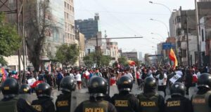 Nuevo equipo de fiscales investigará las violentas muertes durante protestas Nuevo equipo de fiscales investigará las violentas muertes durante protestas