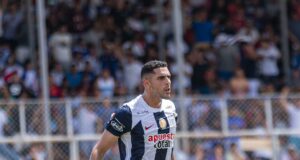 Alianza Lima venció a Alianza Atlético 1-0 y conservó la punta del Apertura