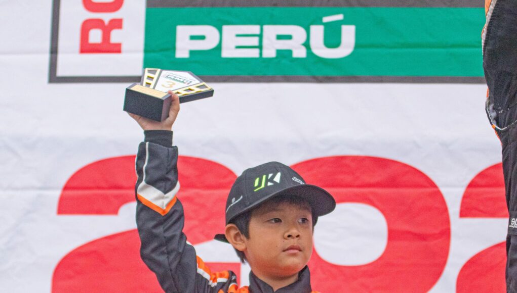 Kartista Joaquín Kishimoto por triunfo en el Rotax Max de Colombia este fin de semana