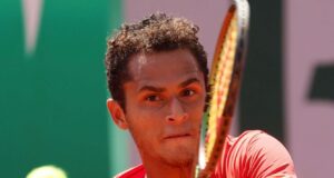 Enorme triunfo de «Juanpi» Varillas ante español Bautista en Roland Garros